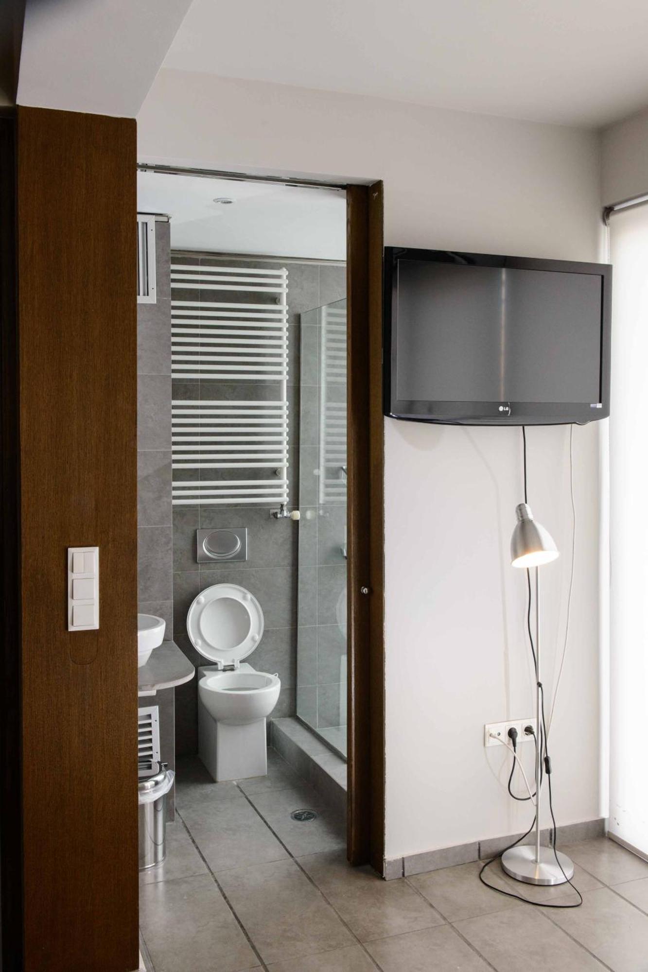 Bright Loft With Terrance - Next To Metro Kerameikos Appartement Athene Buitenkant foto